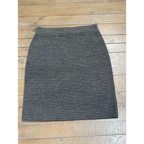 VIVIENNE TAM Gray Wool Blend Ribbed Knit Skirt Women's Size Large XS - Picture 1 of 7